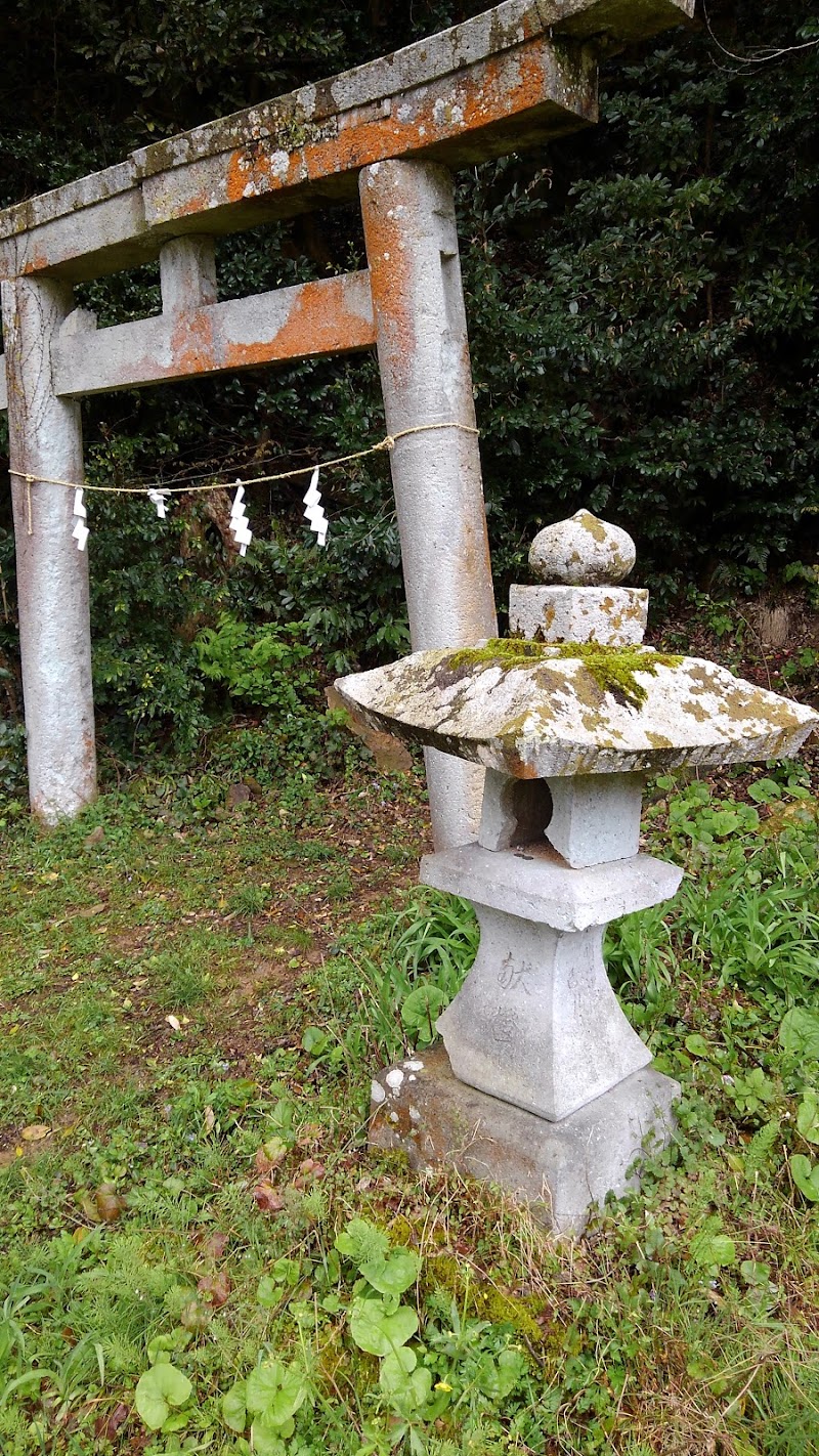 南田神社