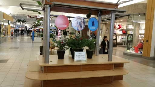 Shopping Mall «Golf Mill Shopping Center», reviews and photos, 239 Golf mill Center, Niles, IL 60714, USA