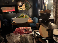 Raclette du Restaurant français la cabane des neiges à Bourg-Saint-Maurice - n°10