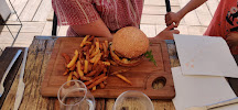 Hamburger du Restaurant Ô Pieds Nus - Club de Plage à Canet-en-Roussillon - n°7