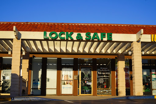 Locksmith «Brucar Locksmith», reviews and photos, 355 E Avenida De Los Arboles, Thousand Oaks, CA 91360, USA