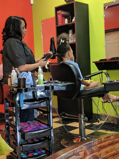 Hair Salon «M Dominican Beauty Salon», reviews and photos, 5701 Bingle Rd, Houston, TX 77092, USA