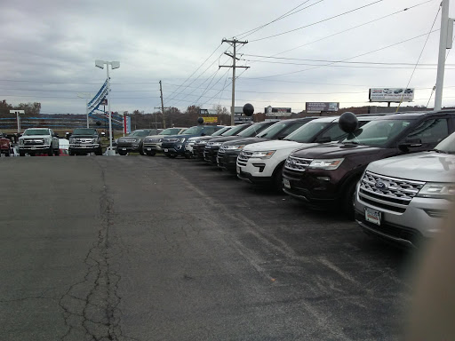 Ford Dealer «Barreth Ford Center», reviews and photos, 560 State Hwy 47, Union, MO 63084, USA