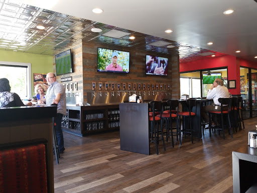 Pizza Restaurant «Round Table Pizza Clubhouse», reviews and photos, 2960 Treat Blvd, Concord, CA 94518, USA