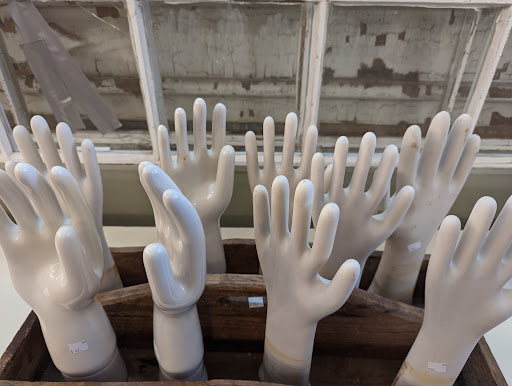 Tobacco Shop «Buffalo Tobacco Traders», reviews and photos, 952 Fulton St E, Grand Rapids, MI 49503, USA