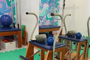 Pilates MaterElos - (Pilates, Yoga, RPG, Acupuntura) - Reabilitação e Condicionamento Físico image