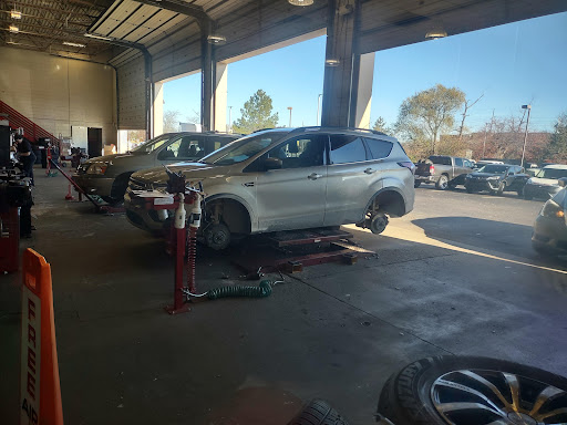 Tire Shop «Discount Tire Store», reviews and photos, 41550 Ford Rd, Canton, MI 48187, USA