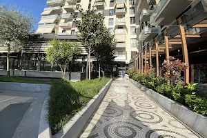 Tirana Lux Apartments image