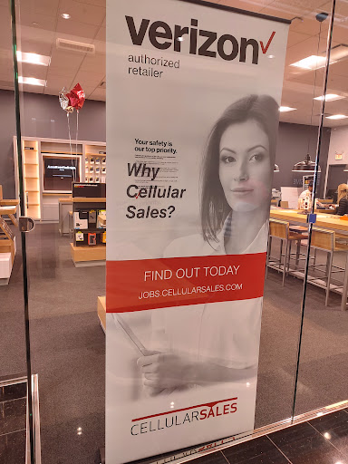 Cell Phone Store «Verizon Authorized Retailer – Cellular Sales», reviews and photos, 330 Chicago Ridge Mall Chicago Ridge Mall, Chicago Ridge, IL 60415, USA
