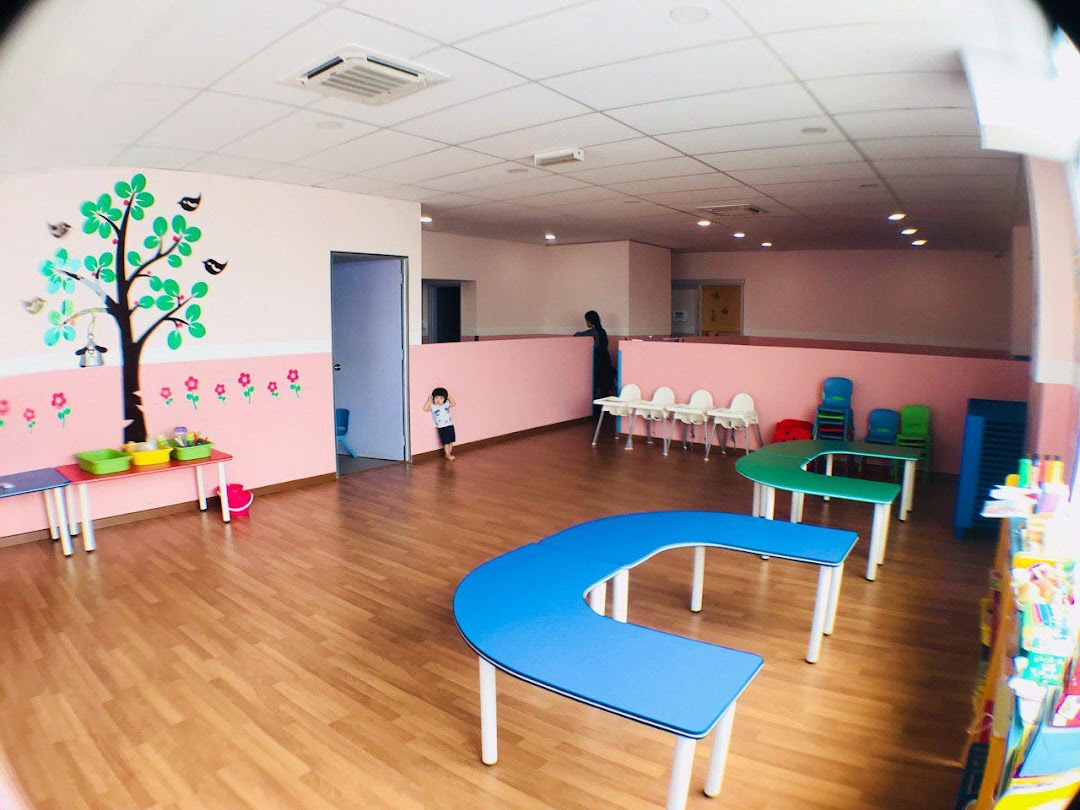 Tots N Baby Care Centre