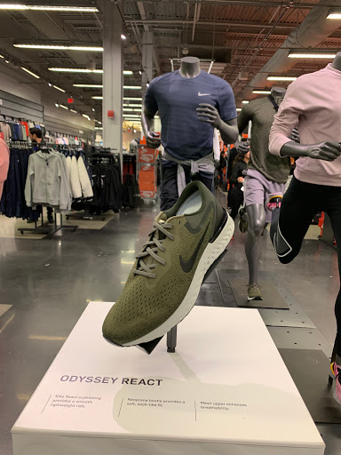 Sporting Goods Store «Nike Factory Store», reviews and photos, 810 Bergen Town Center #37, Paramus, NJ 07652, USA