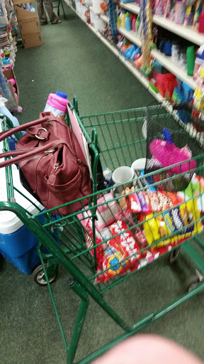 Dollar Store «Dollar Tree», reviews and photos, 2136 Grass Valley Hwy, Auburn, CA 95603, USA