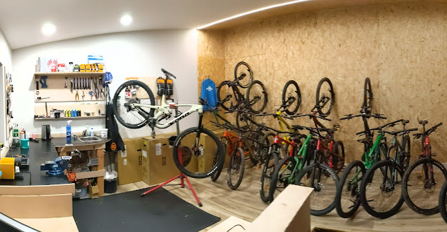 Ericeira Bike Garage