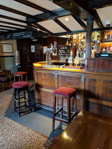 Comments and reviews of Highwayman Inn