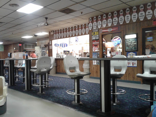Bowling Alley «Milford Bowling Lanes Inc», reviews and photos, 809 Dupont Blvd, Milford, DE 19963, USA