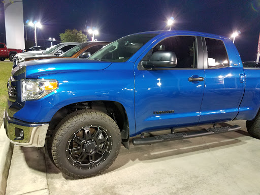 Toyota Dealer «San Marcos Toyota», reviews and photos, 5101 I-35, San Marcos, TX 78666, USA