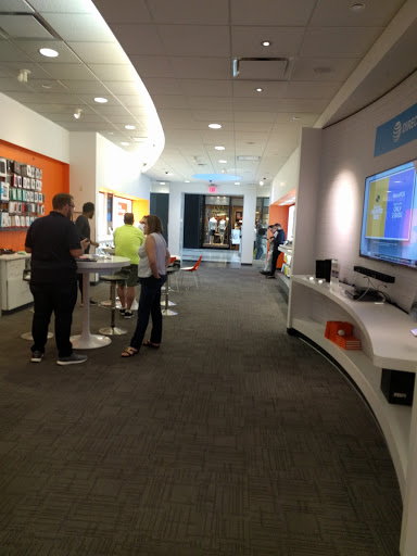Cell Phone Store «AT&T», reviews and photos, 9534 SW Washington Square Rd, Tigard, OR 97223, USA