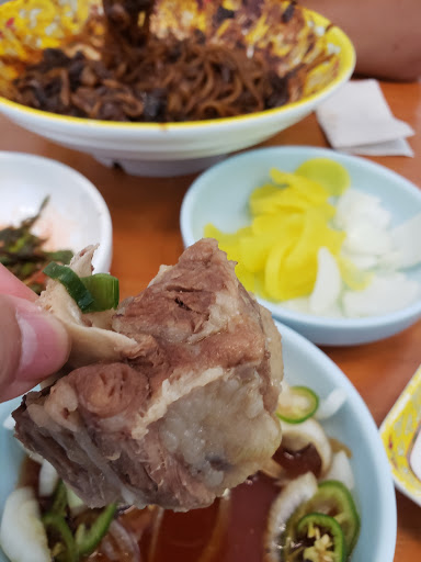 MIN SOK CHON restaurante coreano