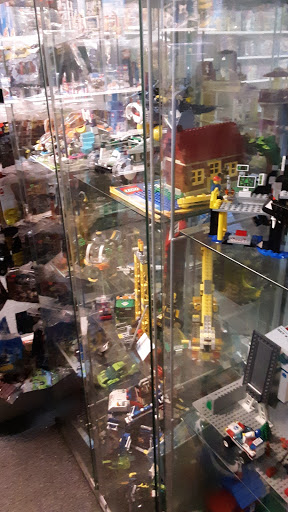 Toy Store «Bricks and Wheels», reviews and photos, 12678 SE 38th St b, Bellevue, WA 98006, USA