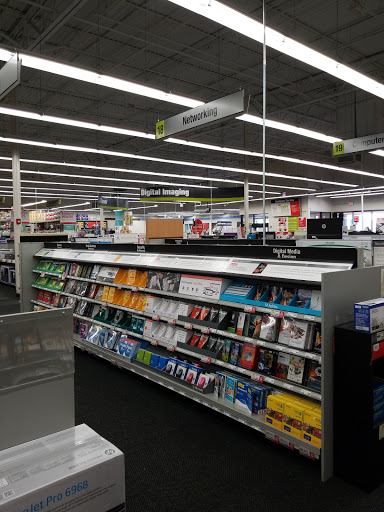 Office Supply Store «Staples», reviews and photos, 4058 13th St, St Cloud, FL 34769, USA