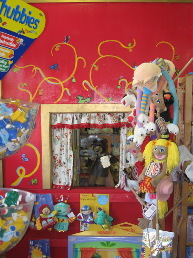 Toy Store «Hopscotch Toys», reviews and photos, 103 SE Baker St, McMinnville, OR 97128, USA