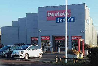 Destock Jeans à Coignières