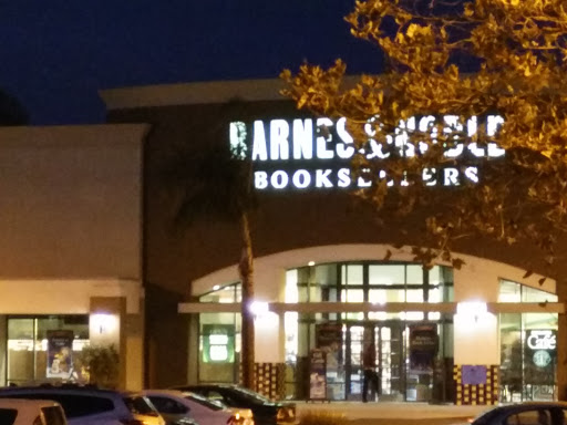 Barnes & Noble image