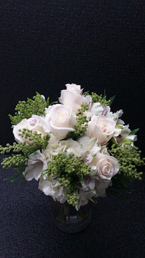 Florist «House Of Arnold Florist», reviews and photos, 4109 Annapolis Rd, Baltimore, MD 21227, USA