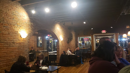 Wine Store «Village Wine Cellars», reviews and photos, 48 E Mulberry St, Lebanon, OH 45036, USA