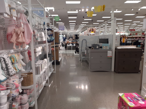 Department Store «Target», reviews and photos, 5901 Douglas Ave, Des Moines, IA 50322, USA