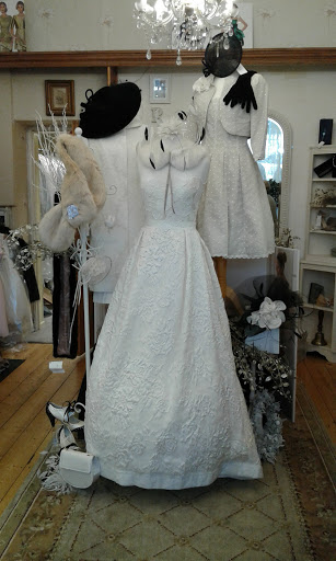 Pleser Bridal & Wedding Wear