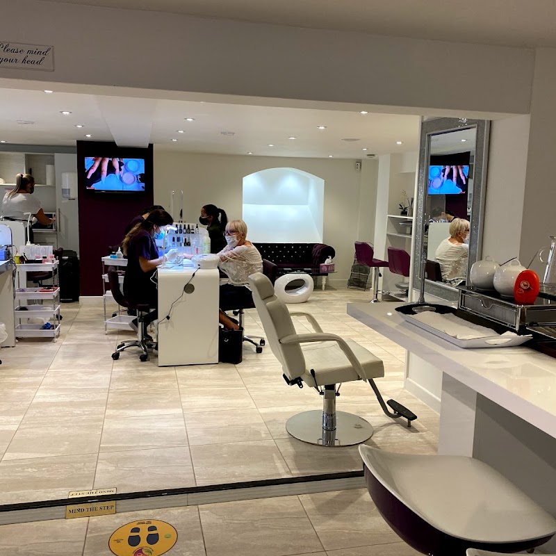 Magic Nail Bar Beauty Salon Watford High Street Nails