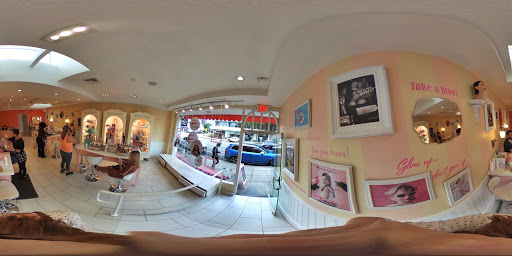 Cosmetics Store «Benefit Cosmetics Boutique & Brow Bar», reviews and photos, 1210 Montana Ave, Santa Monica, CA 90403, USA