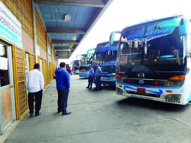 Opiniones de Terminal Terrestre Latacunga en Latacunga - Servicio de transporte