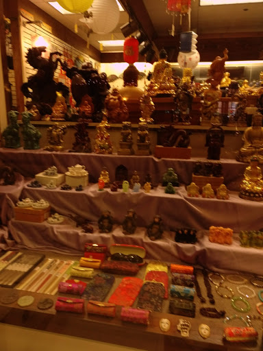 Shopping Mall «Museum Place Mall», reviews and photos, 1 Church St, Salem, MA 01970, USA