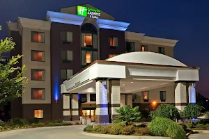 Holiday Inn Express & Suites Birmingham - Inverness 280, an IHG Hotel image