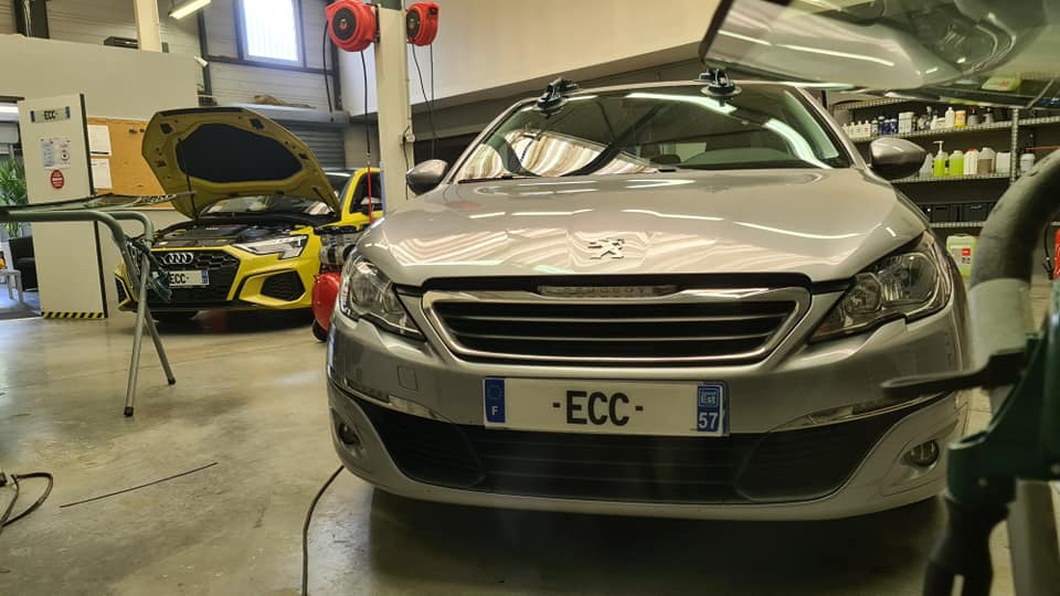 EUROPEAN CAR CENTER - ECC PARE-BRISE à Creutzwald