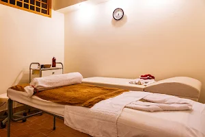 massage spa Relaxing abu dhabi image