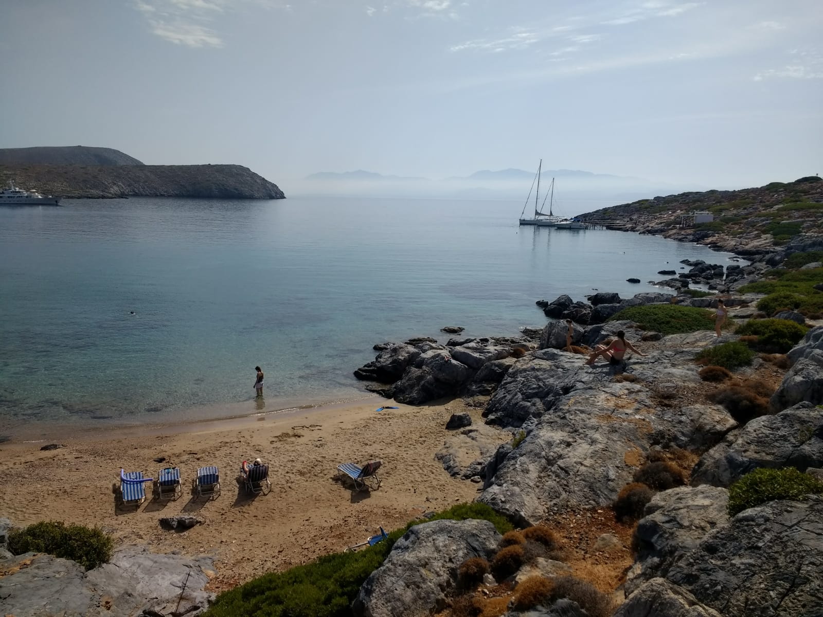 Analipsi Beach'in fotoğrafı geniş bir kıyı şeridi ile birlikte