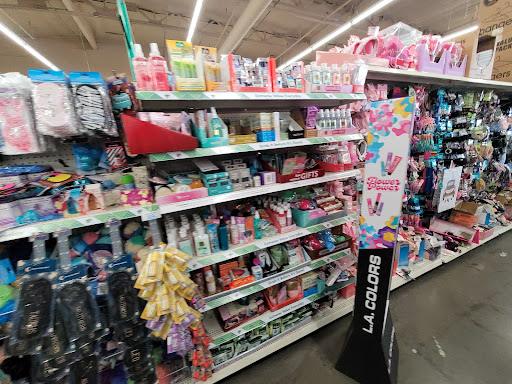 Dollar Store «Dollar Tree», reviews and photos, 230 Peabody Rd, Vacaville, CA 95687, USA