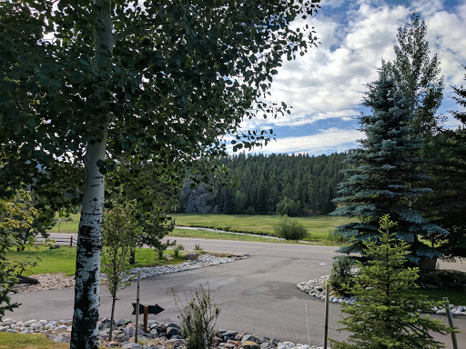 Day Spa «TallGrass Aveda Spa & Salon», reviews and photos, 997 Upper Bear Creek Rd, Evergreen, CO 80439, USA