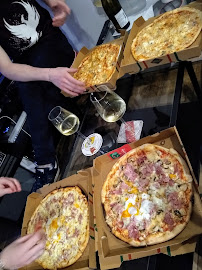 Plats et boissons du Pizzas à emporter Valentino à Paris - n°3