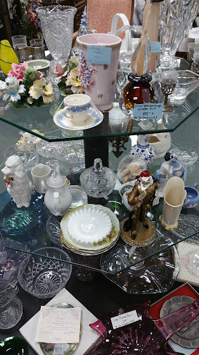 Thrift Store «VNA Hidden Treasures», reviews and photos, 656 21st St, Vero Beach, FL 32960, USA