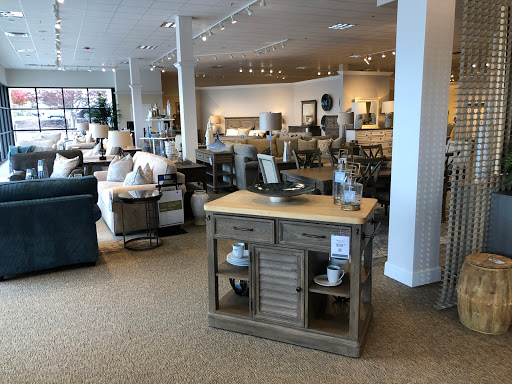 Furniture Store «Havertys Furniture», reviews and photos, 610 Haywood Rd, Greenville, SC 29607, USA