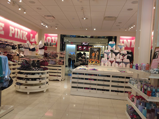 Shopping Mall «DeSoto Square Mall», reviews and photos, 303 301 Blvd W, Bradenton, FL 34205, USA