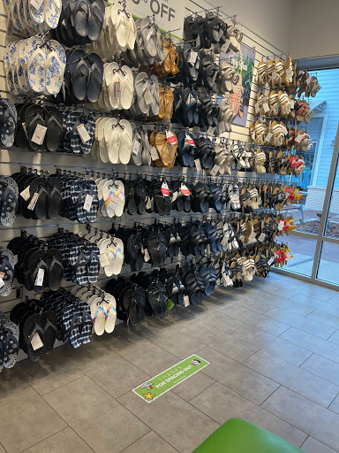 Shopping Mall «Tampa Premium Outlets», reviews and photos, 2300 Grand Cypress Dr, Lutz, FL 33559, USA