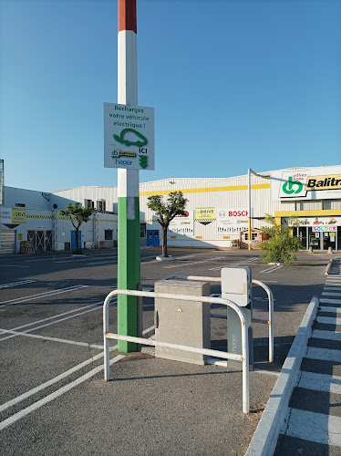 Borne de recharge de véhicules électriques Balitrand Charging Station Cannes