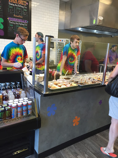 Donut Shop «Peace, Love & Little Donuts», reviews and photos, 100 E Erie St #126, Kent, OH 44240, USA