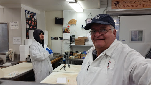 Meat Wholesaler «Main Street Wholesale Meats & Farmingdale Meat Market», reviews and photos, 210 Main St, Farmingdale, NY 11735, USA