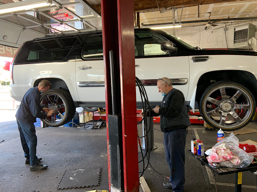 Auto Repair Shop «Sunrise Tire & Auto Center - Seaford», reviews and photos, 4066 Merrick Rd, Seaford, NY 11783, USA